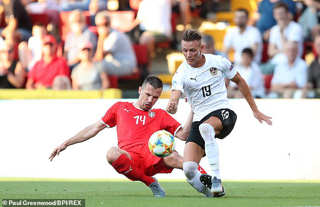 u21 châu âu, EURO u2, serbia vs áo, đức vs đan mạch, chấn thương kinh hoàng, chấn thương tại euro u21, sao trẻ chấn thương