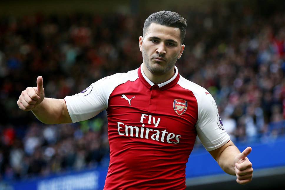 cầu thủ đánh cướp, ozil, kolasinac, arsenal, sao arsenal đánh cướp, kolasinac ozil, bắt cướp, ozil kolasinac, sao arsenal thoát nạn