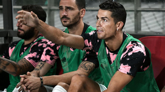 sơn tùng m-tp, sơn tùng, sếp tùng, sky, ronaldo, cr7, juventus, hãy trao cho anh