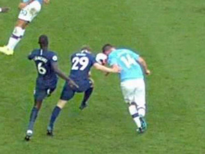 var, jesus, laporte, man city vs tottenham, kết quả man city vs tottenham, man city, tottenham