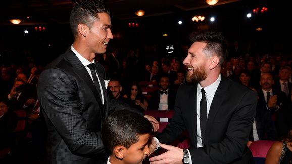 ronaldo, messi, messi và ronaldo, real madrid, chủ tịch fifia, quả bóng vàng, sepp blatter