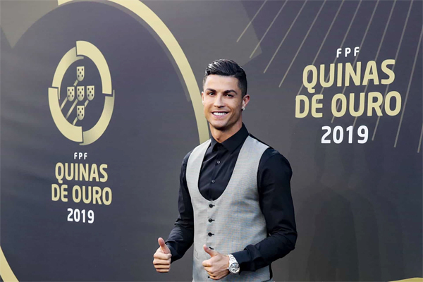 CR7, Ronaldo, Juventus, Juventus vs Napoli, Ronaldo giành giải thưởng, Serie A
