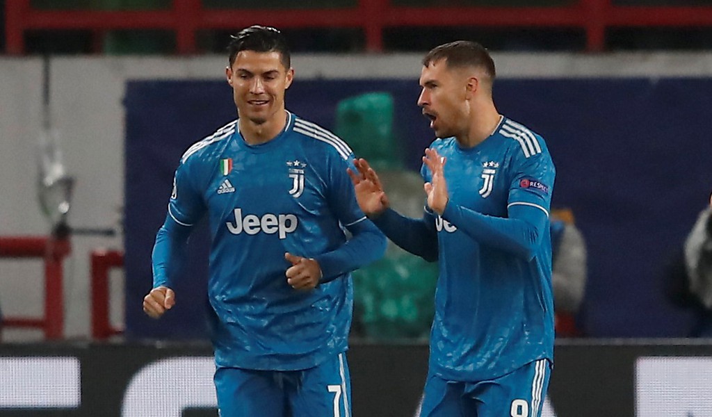 Tiền vệ người xứ Wales cũng tiết lộ anh đã gửi lời xin lỗi và Ronaldo không có vẻ gì là tức giận cả.
