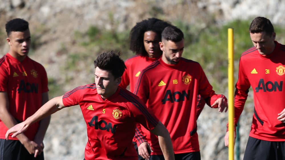 Bruno Fernandes, tân binh MU, MU, Man Utd, cầu thủ xuất sắc nhất tháng 1