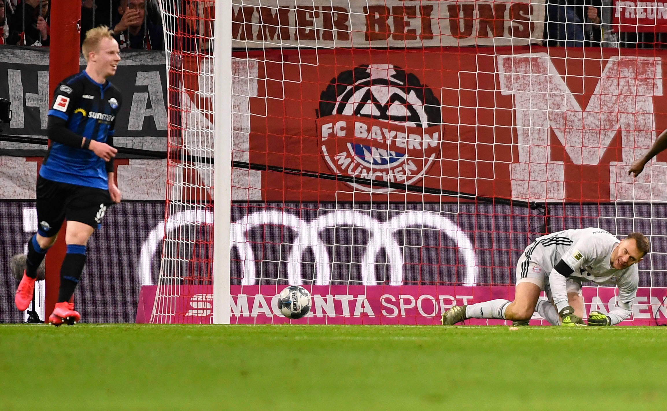 neuer sai lầm, kết quả bayern munich vs paderborn, bundesliga, champions league