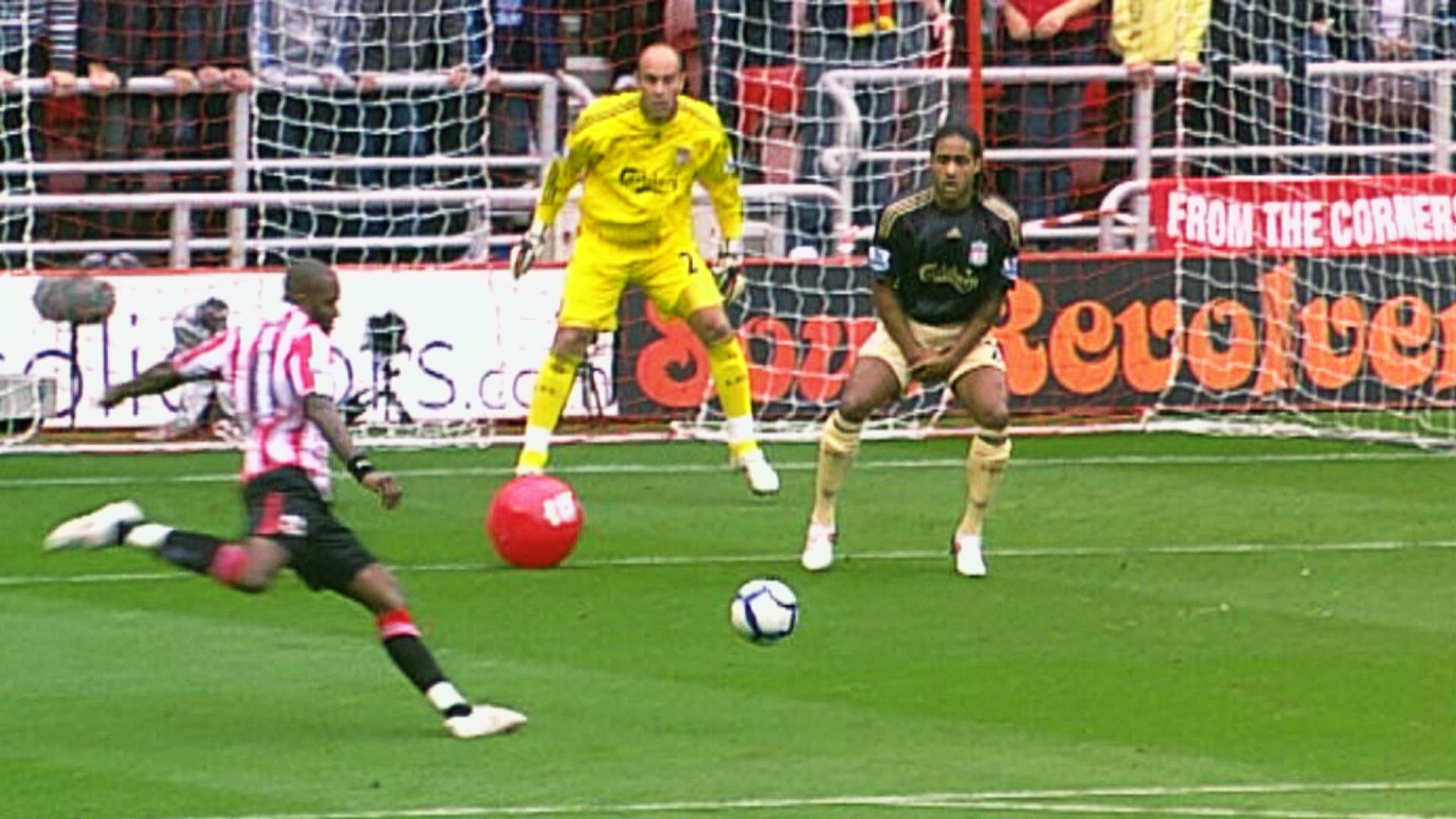 Liverpool, ngoại hạng Anh, Reina