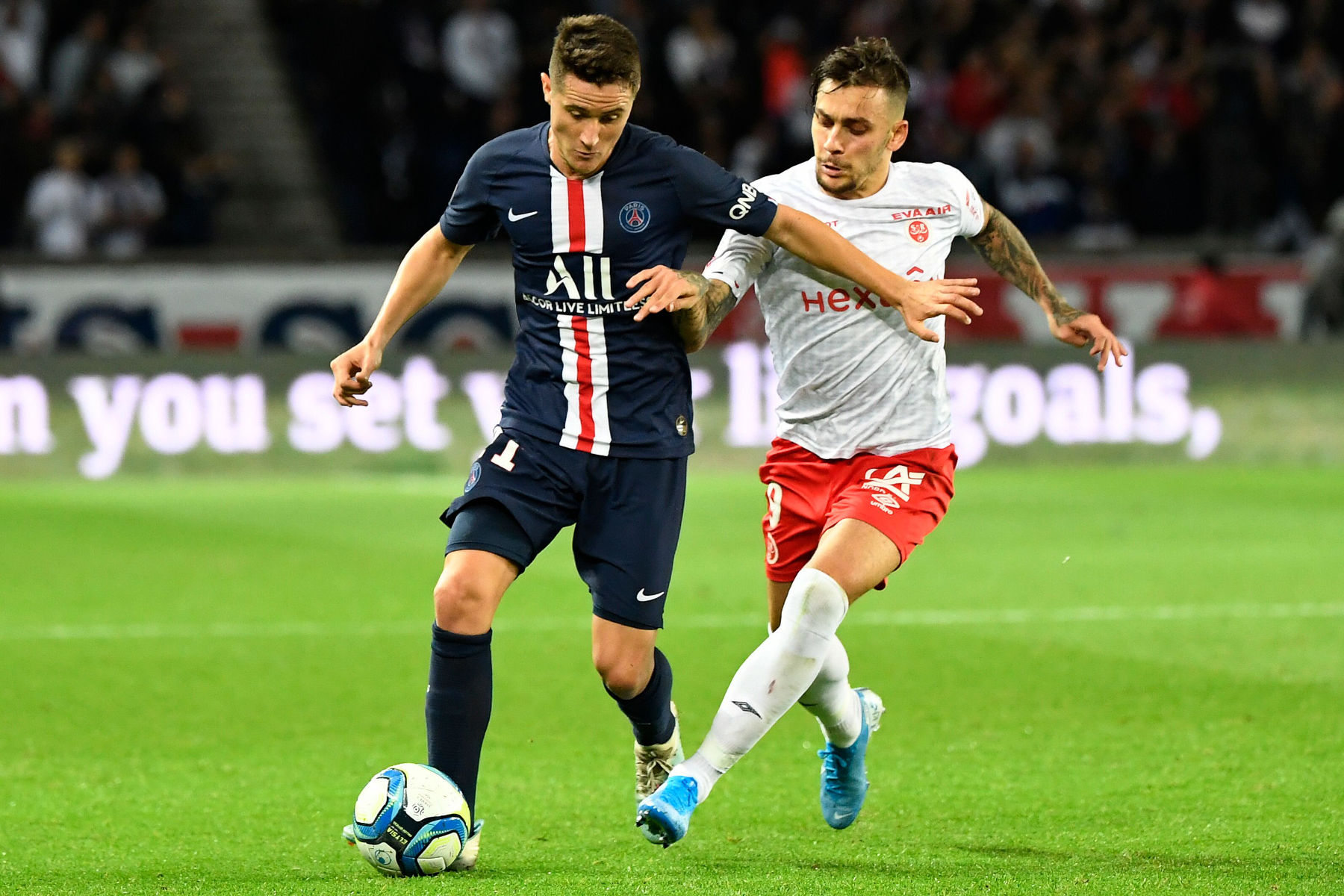 Herrera, MU, PSG, cựu sao MU, Champions League, Premier League, Ligue I