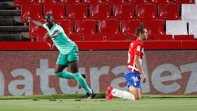 Granada vs Real Madrid, kết quả Granada vs Real Madrid, La Liga, Real Madrid lập kỉ lục thế kỉ 21, Ferland Mendy