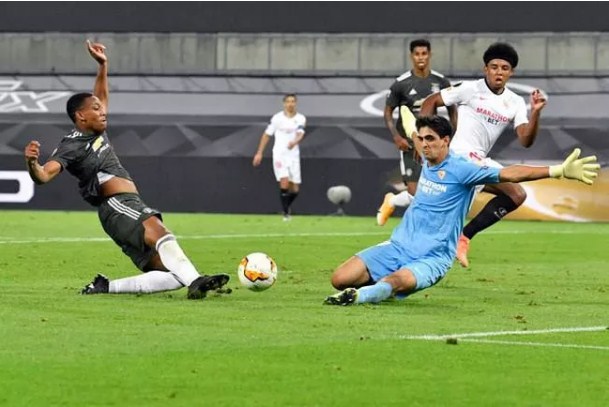 Europa League, bán kết europa league, đội hình tiêu biểu europa league, lukaku, bruno fernandes
