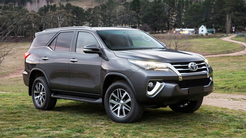 Fortuner 2017 được bổ dung thêm hệ thống cân bằng điện tử và nhiều công nghệ an toàn khác