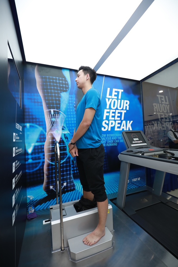 Quét và dựng 3D bàn chân