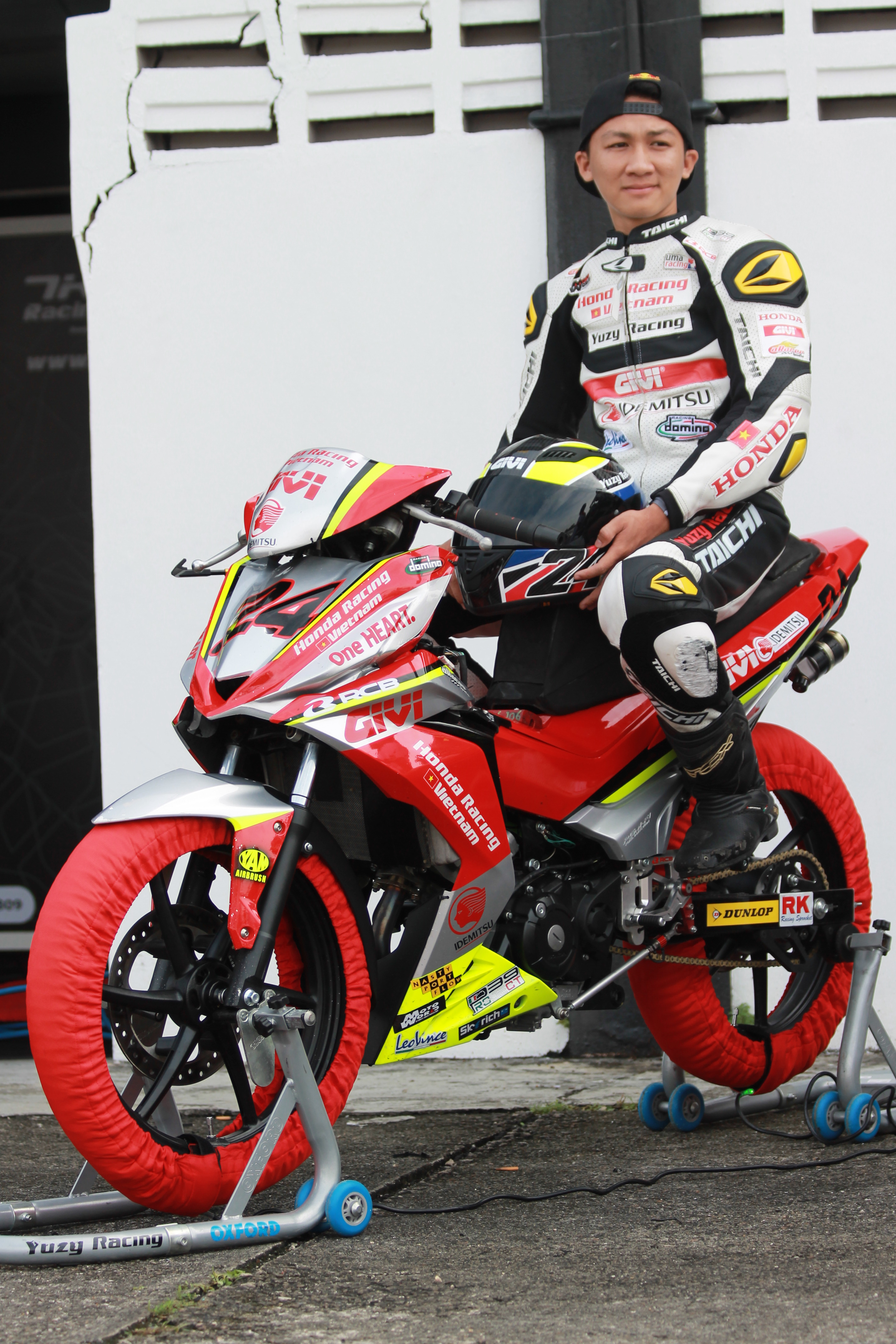 Tay đua Cao Việt Nam của đội Honda Racing Việt Nam