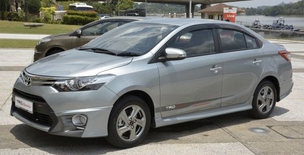 Toyota vốn đã rất nhiều, rất đại trà nên phụ tùng thay thế cho một chiếc ô tô cũ rất sẵn có.