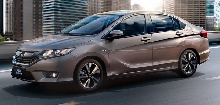 Honda City 2017 cũng giảm nhẹ trong tháng 7 để cạnh tranh với đối thủ.