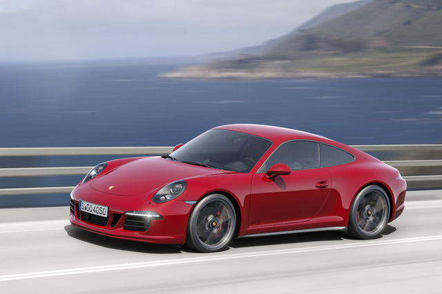 8. Porsche 911 GTS