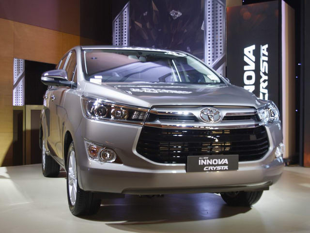 Đèn sương mù trên Innova 2018 sẽ sử dụng loại đèn pha LED.