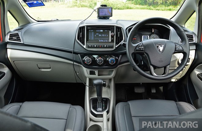 Nội thất của Proton Persona 2017