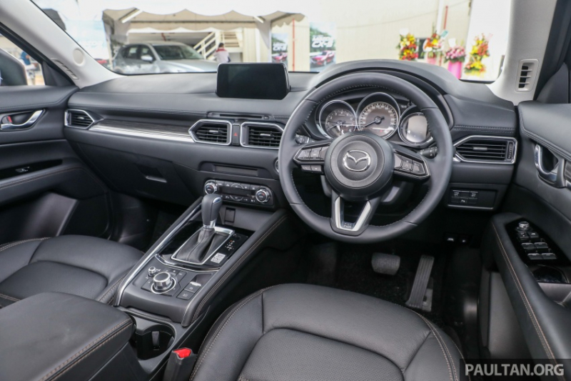 Nội thất trên Mazda CX-5 thế hệ thứ 2