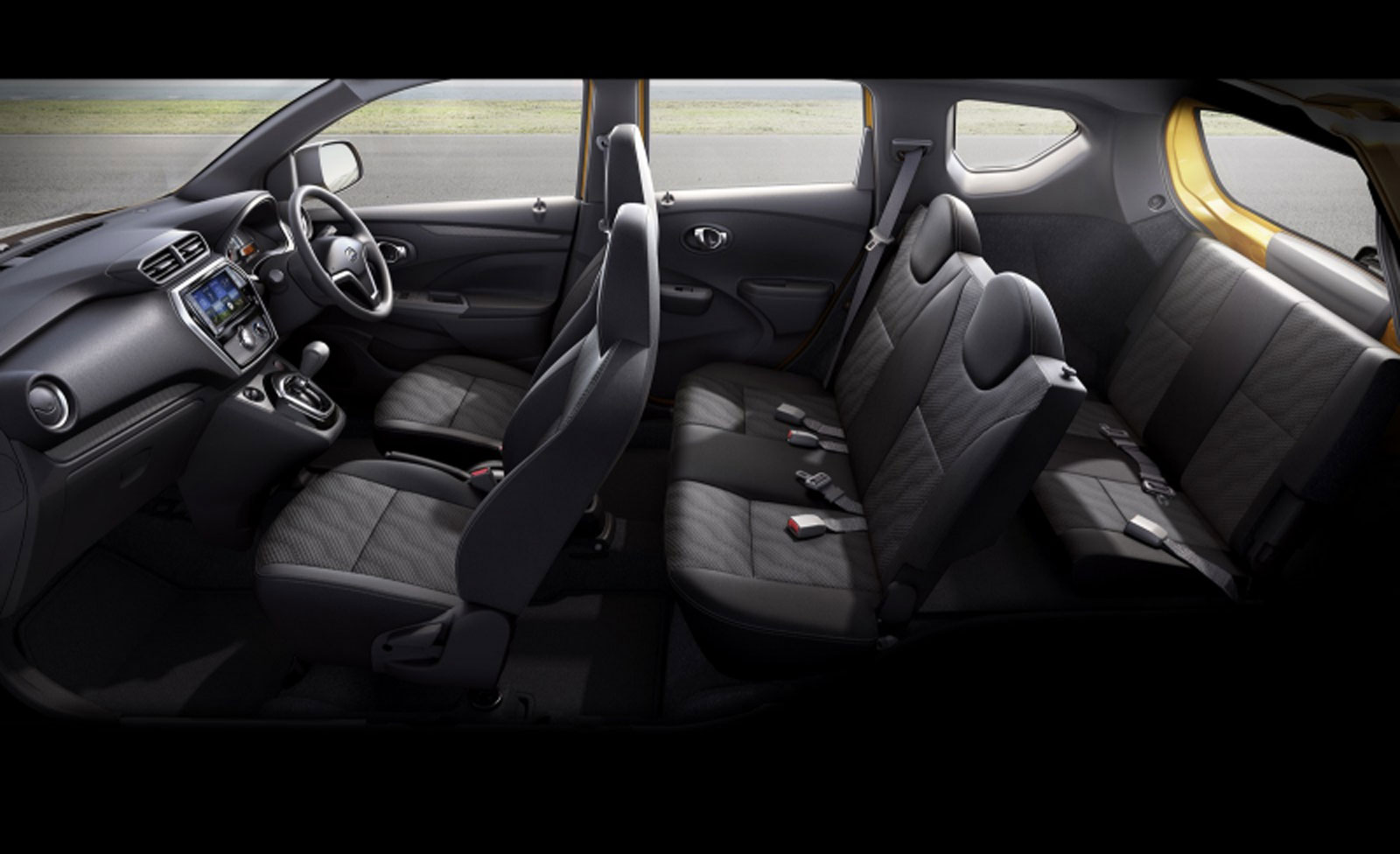 Nội thất của Datsun Cross được trang bị tương đối cơ bản.