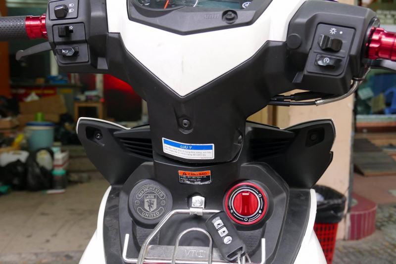 Thay ổ khóa từ Smartkey hiện là biện pháp được nhiều chủ xe máy sử dụng để chống trộm