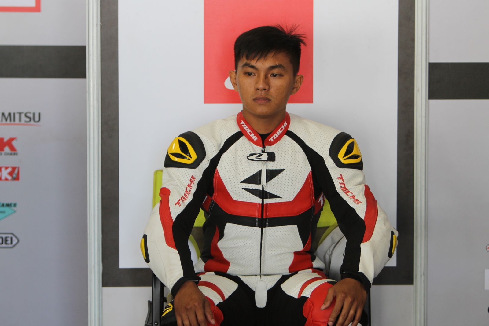 Tay đua Lê Khánh Lộc
