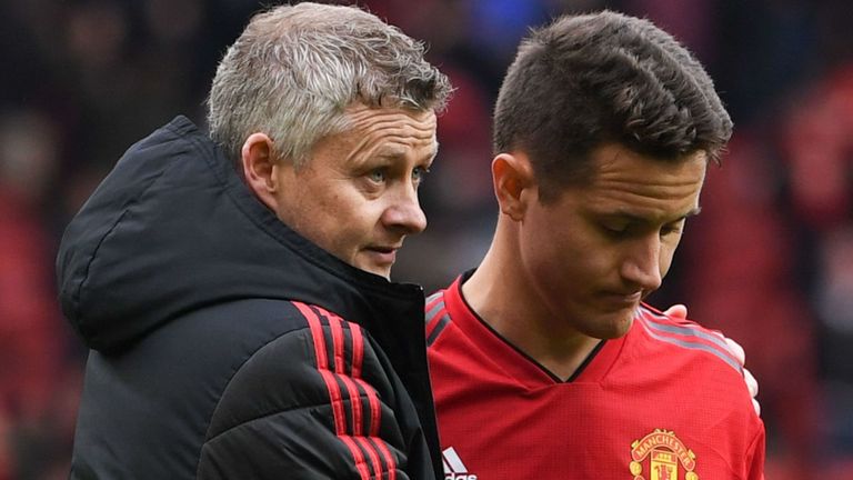 chuyển nhượng mu, chuyen nhuong mu, mu, man utd, man united, psg, herrera, ngoại hạng anh, ligue 1