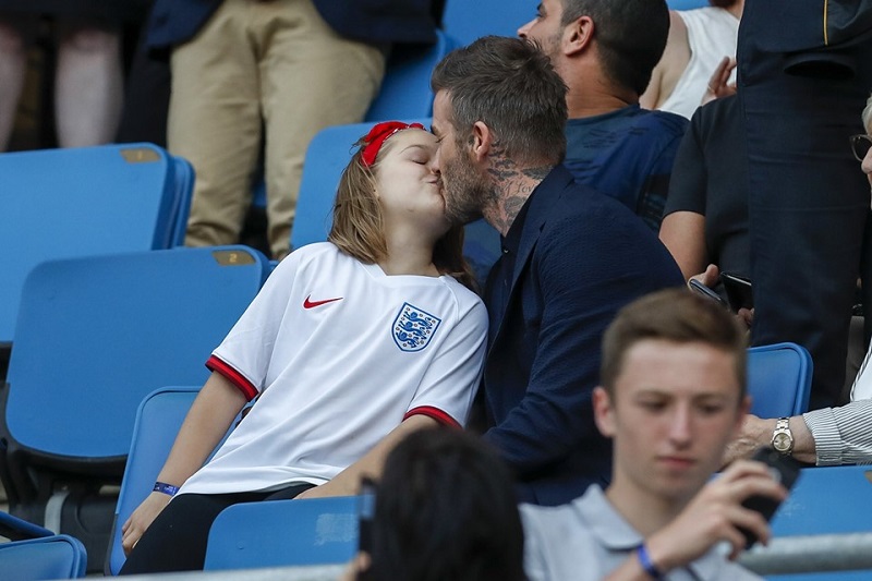 beckham, david beckham, beckham harper, anh vs na uy, beckham mu, beckham hôn con gái, world cup 2019, world cup bóng đá nữ 2019