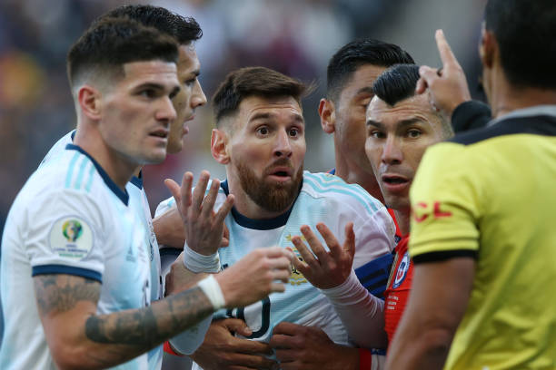 messi, messi thẻ đỏ, messi bị thẻ đỏ, messi copa america, messi argentina, argentina, copa america 2019, messi trọng tài