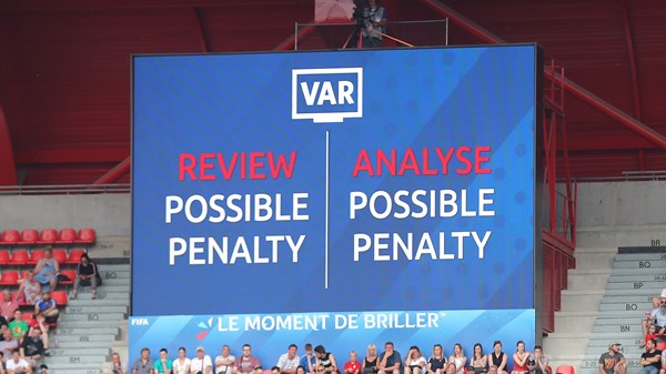 Ngoại hạng anh, ngoại hạng anh mùa 2020, ngoại hạng anh 2019/20, premier league, var, công nghệ var