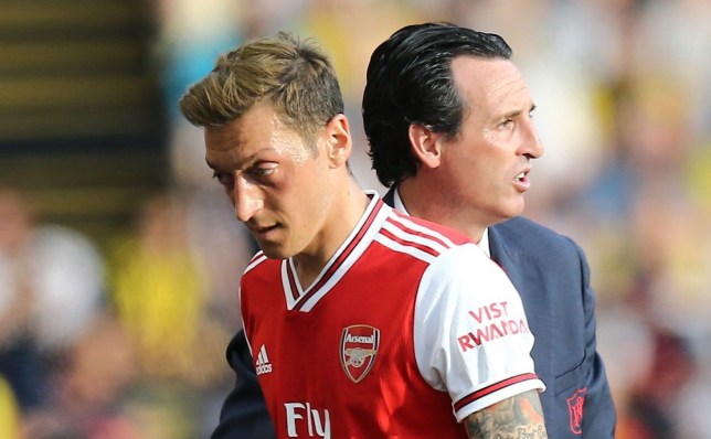Arsenal 4-0 Standard Liege, Arsenal, Ozil, Unai emery, Arsenal vs Standard Liege, cúp c2, Europa league