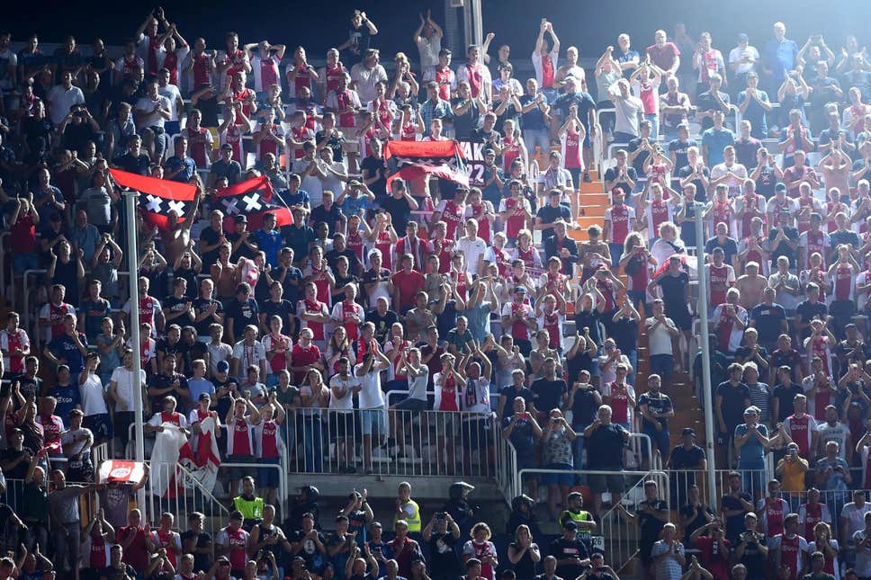 ajax, cđv ajax, chelsea, uefa, cúp c1, champions league