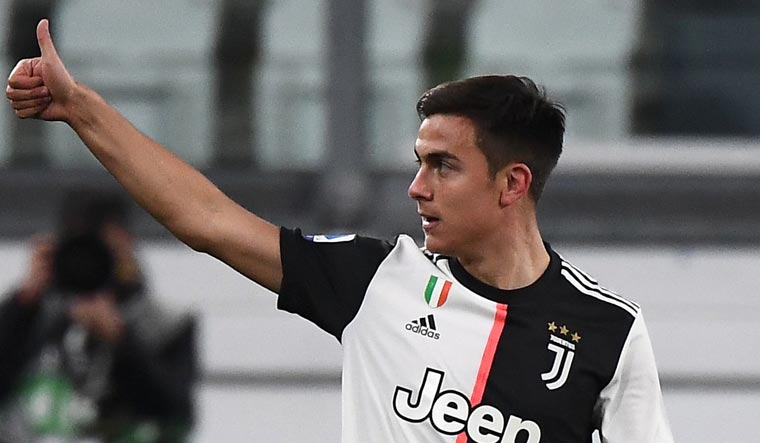 Juventus, Dybala, Ronaldo, Messi đệ nhị, COVID-19, virus corona