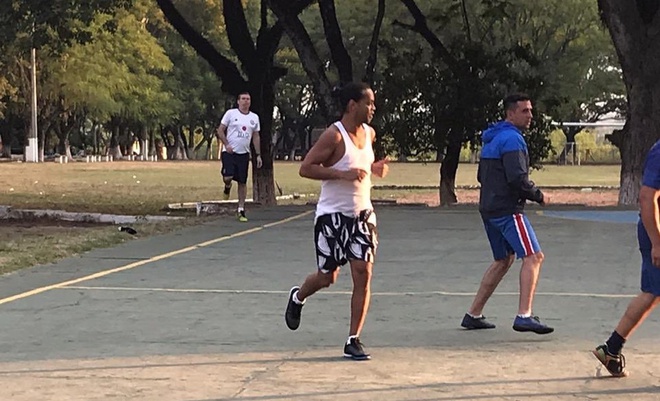 Ronaldinho, Ronaldinho bị bắt, futsal, Paraguay, hộ chiếu giả