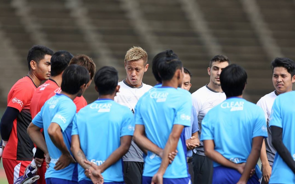 Keisuke Honda, Nhật Bản, Brazil, Campuchia, Botafogo, kỷ lục, vô tiền khoáng hậu