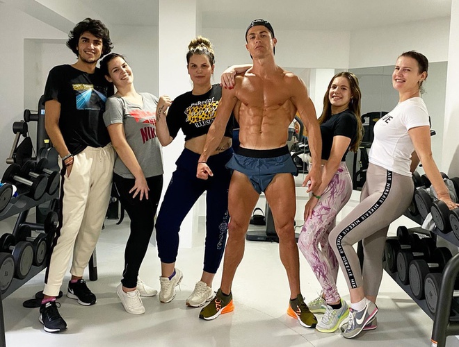 Juventus, Ronaldo, cách ly, covid-19, virus corona