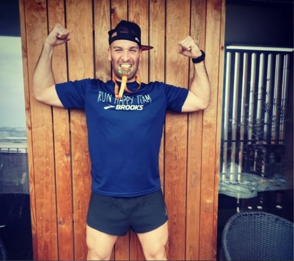Cách ly tại nhà, COVID-19, virus corona, điền kinh, marathon, Elisha Nochomovitz