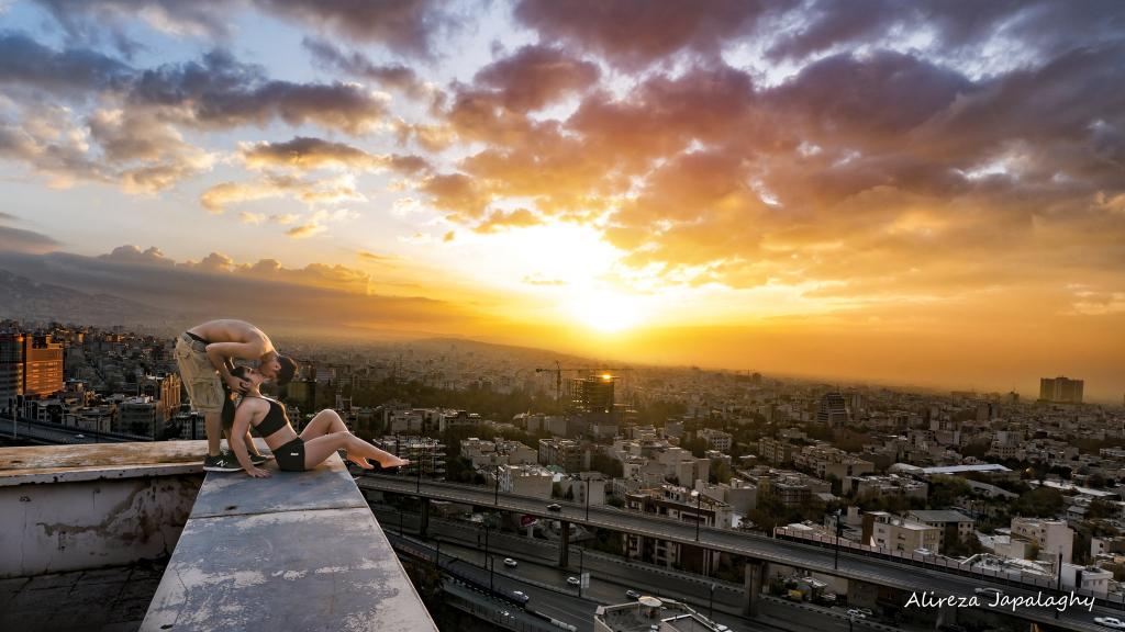 Iran, VĐV, parkour, bị bắt, hôn