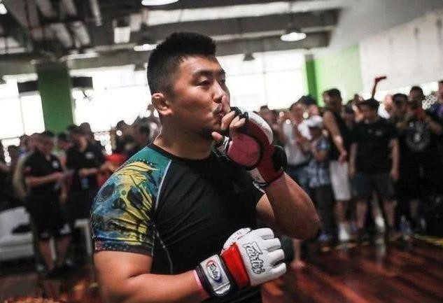 Võ thuật, Võ thuật Trung Quốc, Trung Quốc, Thiếu Lâm Tự, võ sĩ, MMA, Từ Hiểu Đông