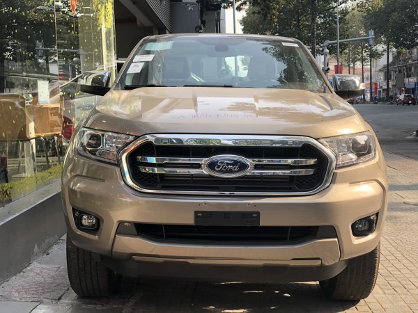 Đầu xe Ford Ranger Limited 2020