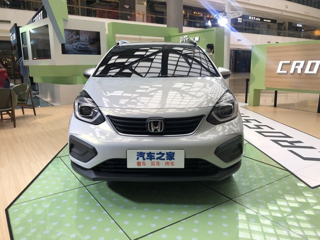 Đầu xe Honda Jazz Crosstar