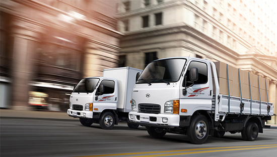 Nếu xe ô tô phát ra tiếng cót két kể cả khi đi qua gờ nhỏ thì bạn hãy kiểm tra hệ thống treo và các miếng lót giảm xóc