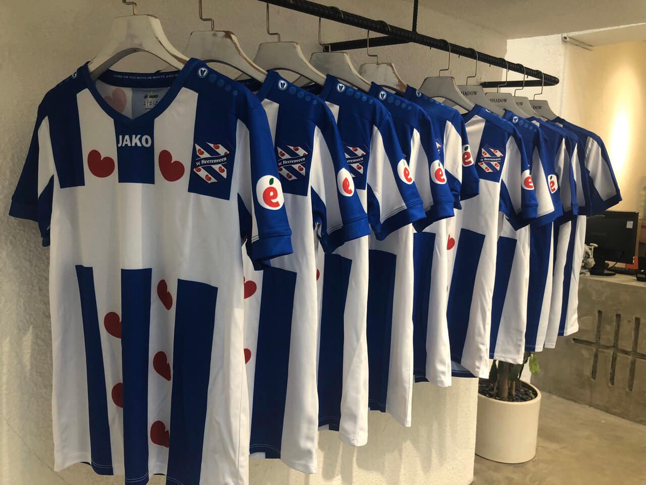 Doan Van Hau, SC Heerenveen, ao dau doan van hau