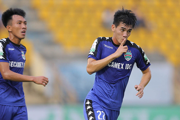 V-League 2018, Nguyễn Tiến Linh, Becamex Bình Dương, U23, Park Hang-seo