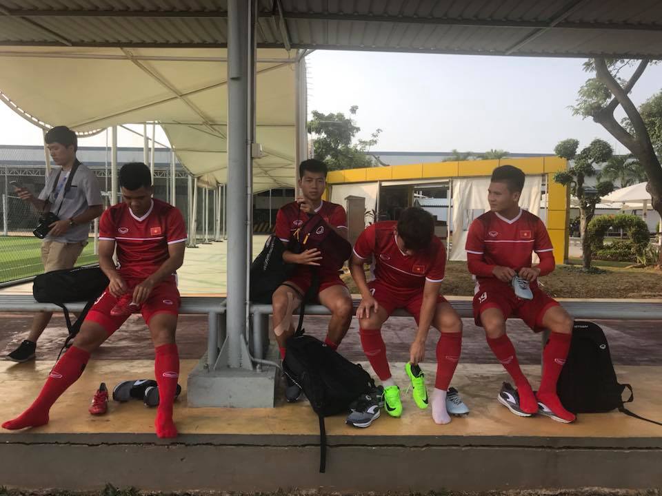 U23