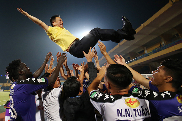 Bầu Hiển
