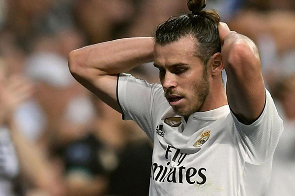 Gareth Bale đã gặp chấn thương sau trận derby Madrid bale
