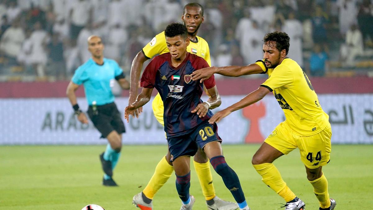 Yahya Al Ghassani (số 20) là cái tên đáng chú ý nhất bên phía U22 UAE U22 VN