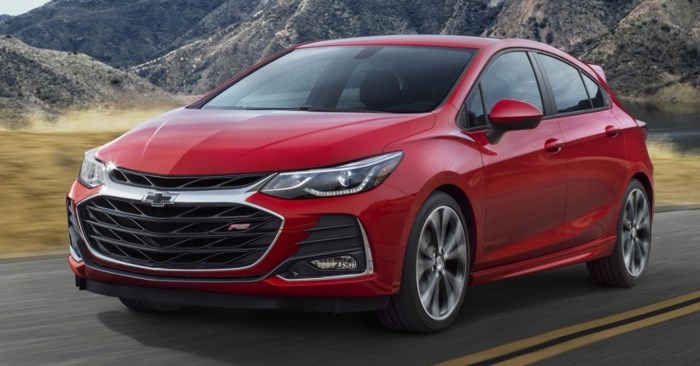 Chevrolet Cruze 2019, loại bỏ hộp số sàn, hộp số vô cấp CVT