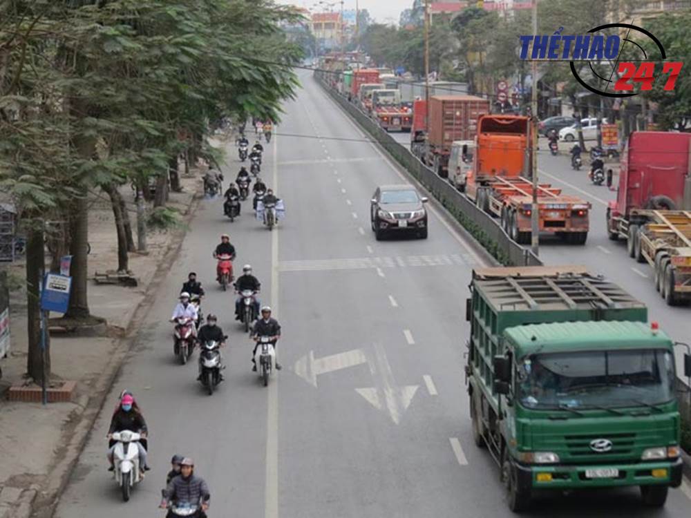lỗi làn đường, lỗi sai làn đường, lỗi không tuân thủ vạch kẻ đường, dừng đèn đỏ sai làn đường phạt bao nhiêu, lỗi sai vạch kẻ đường phạt bao nhiêu, rẽ sai làn đường phạt bao nhiêu, đi sai vạch kẻ đường phạt bao nhiêu