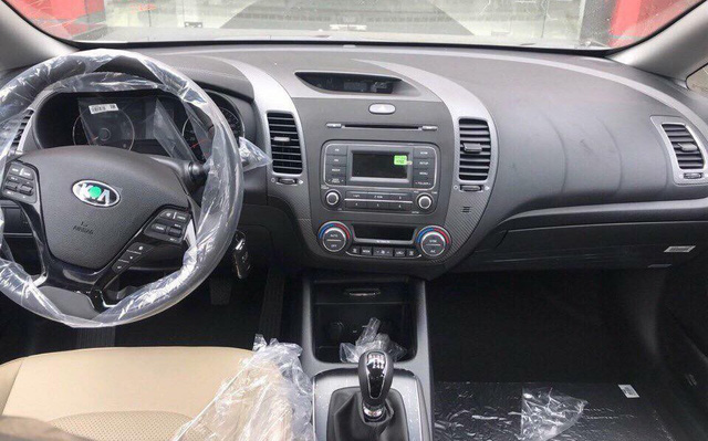 Kia Cerato SMT giá rẻ kỷ lục, Giá xe Kia Cerato SMT, Kia Cerato rẻ hơn Toyota Vios